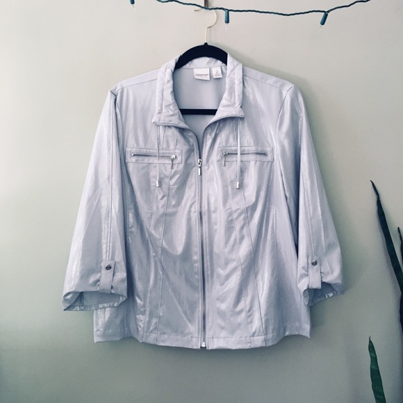 Zenergy by Chico’s Silver 3/4 Sleeve Jacket size 2 - Picture 3 of 7